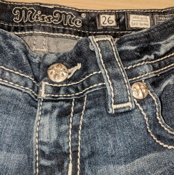 Miss Me Mid-Rise Easy Skinny Jeans - Picture 3 of 6